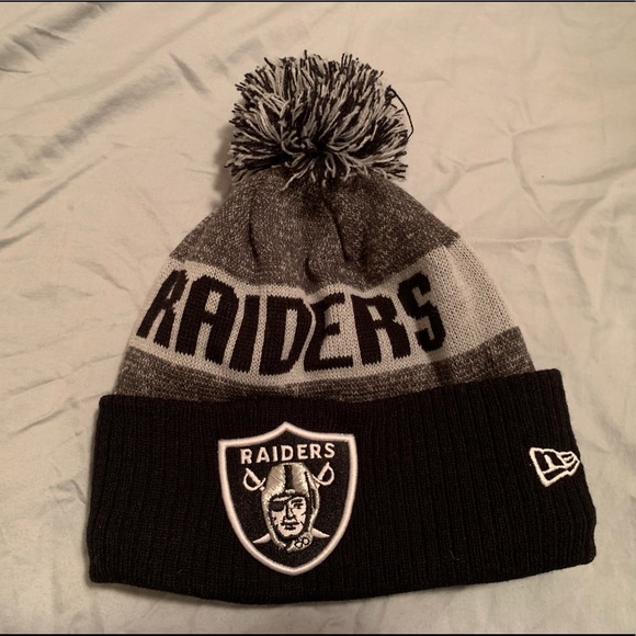 new era raiders beanie